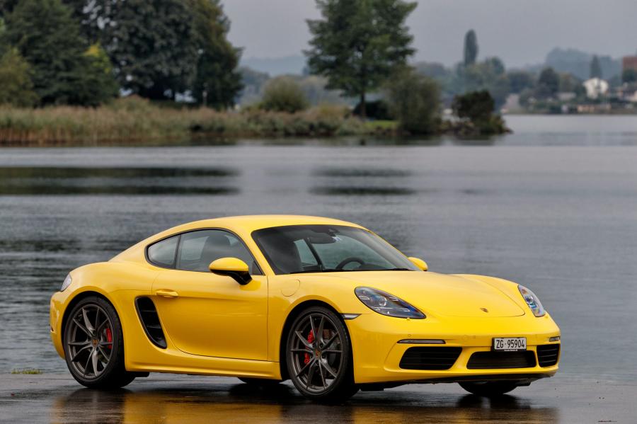  Porsche 718 Cayman S 2016 года  (фото 24 из 36)